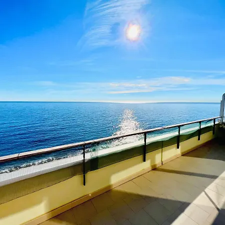 Seaside - Fronte Mare Con Piscina