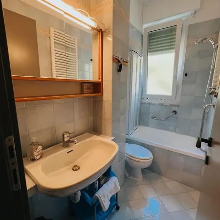 Seaside - Fronte Mare Con Piscina Ospedaletti