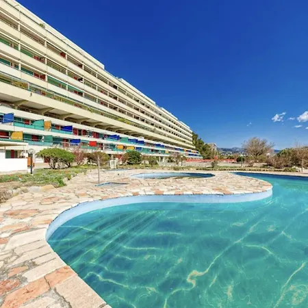 Seaside - Fronte Mare Con Piscina Apartmán Ospedaletti